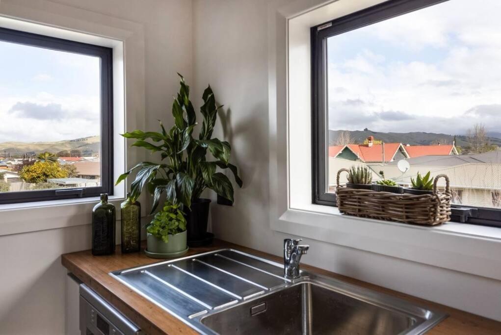 Apartment 2 - Haddin Court - Stunning Executive Blenheim Exterior photo